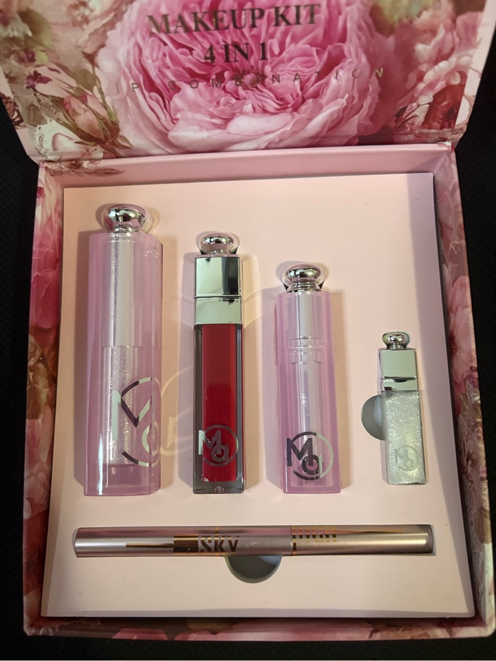 4-Piece Women’s Lipstick & Gloss Set — Pink & Red Shades